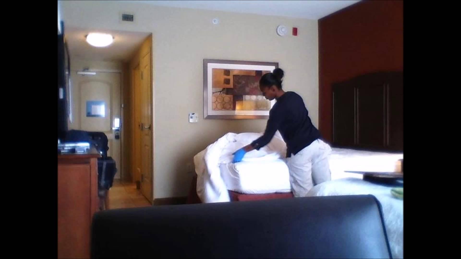 Жесткий любительский секс снятый на скрытую камеру в номере отеля