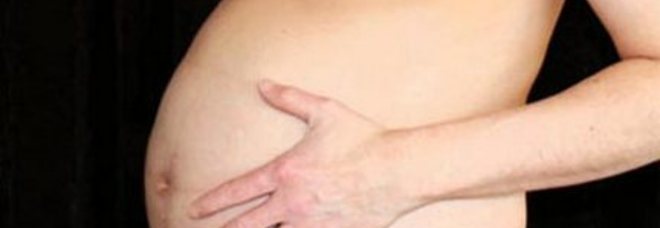 UOMO DI 37 ANNI SCOPRE DI AVERE L'UTERO: ''SAREI POTUTO RESTARE INCINTO'' - 28/03/2015