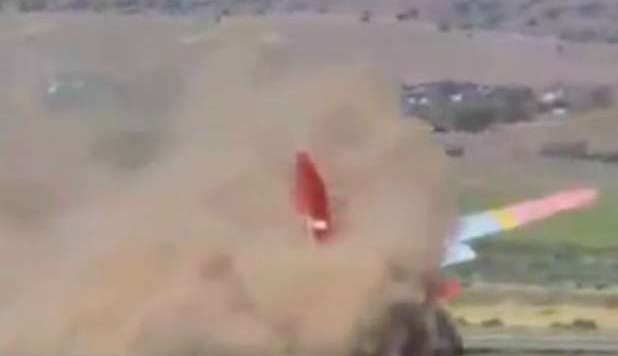 USA, L'AEREO RIESCE AD ATTERRARE CON IL CARRELLO ROTTO -VIDEO - 18/09/2012