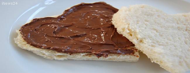 ECCO COME PREPARARSI DA SOLI LA NUTELLA - 11/02/2015