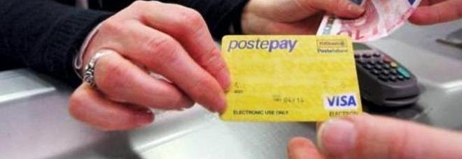 RICARICA LA POSTEPAY CON 1.980 EURO AL BAR E SCAPPA PER NON PAGARE - 23/02/2015