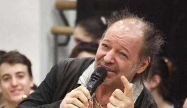 'VASCO ROSSI È MORTO'.   ANCORA UNA BUFALA SU FACEBOOK E TWITTER - 03/10/2012