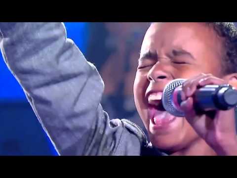 BAMBINO CON UNA VOCE INCREDIBILE CANTA ''HALLELUJAH'' E FA EMOZIONARE - VIDEO - 10/06/2014