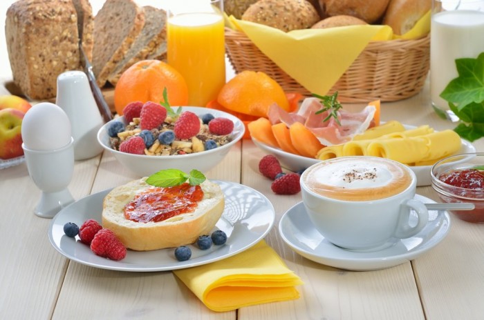 COLAZIONE: ECCO COSA MANGIARE PER PERDERE 5KG IN DUE SETTIMANE - 28/06/2015