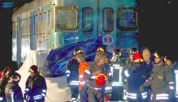 STRAGE DEL TRENO, RISSA TRA ONORANZE FUNEBRI PER CONTENDERSI I CADAVERI - VIDEO - 25/11/2012