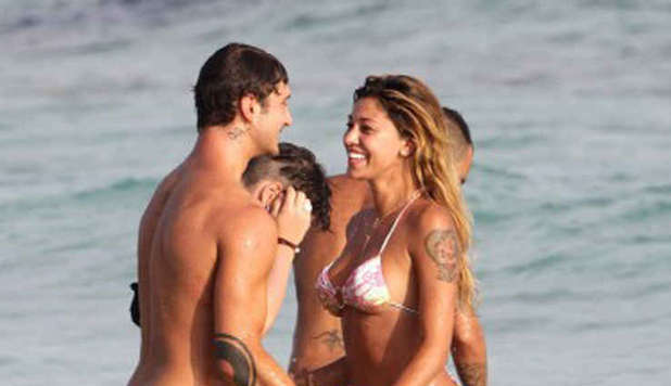 Belen è incinta e il padre è Stefano De Martino! Lo scoop di Novella 2000 - 18/07/2012