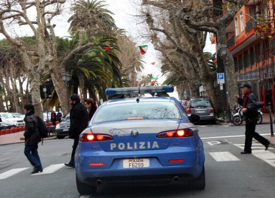 Roma: bambino di quattro anni dimenticato in banca - 28/12/2012