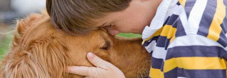 SE TUO FIGLIO VIVE CON UN CANE SI AMMALA MENO: SCOPRI IL PERCHÉ - 11/05/2015