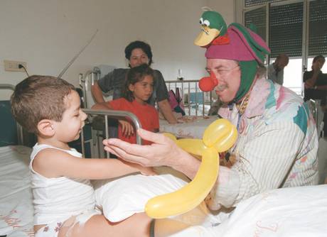 Nuova truffa: Denunciati finti volontari'clown therapy' - 15/12/2012