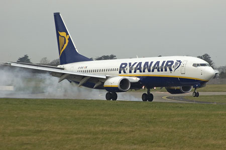 Ryanair cerca nuovo personale - 15/09/2013