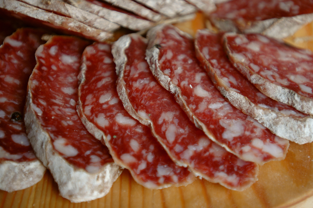 MANGIATE IL SALAME? ECCO CON GLI ABUSI A COSA ANDATE INCONTRO - 11/04/2015