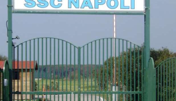 LA FINANZA NELLA SEDE DEL NAPOLI E DELLA FIGC: NEL MIRINO IL MERCATO DEI CALCIATORI - 03/10/2012