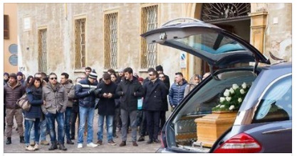 NONNA MORTA, IL FUNERALE FINISCE MALISSIMO ''ANDATE TUTTI VIA DA QUI, SUBITO'' - 01/10/2017