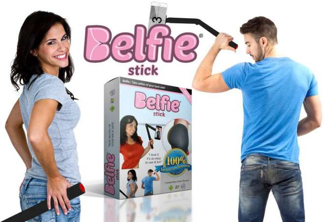 ARRIVA IL 'BELFIE STICK': IL BASTONCINO PER FOTOGRAFARSI IL LATO B - 26/02/2015